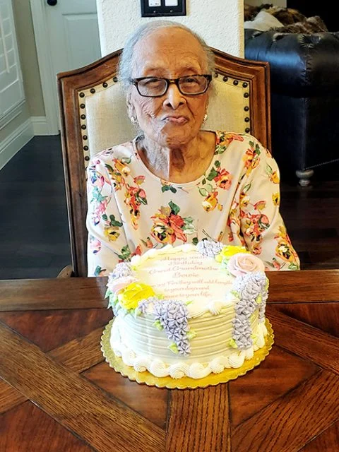 Senior grandmother birthday celebration Senior grandmother birthday celebration | New Day Lifestyle for Seniors