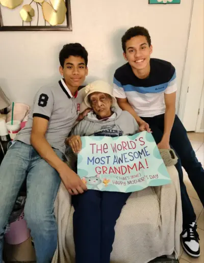 Family members visiting a loved one in a nursing home | New Day Lifestyle for Seniors